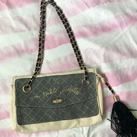 Clutch - Picture 2 of 3